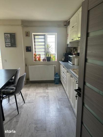 Apartament cu 3 camere decomandat în 1 Mai