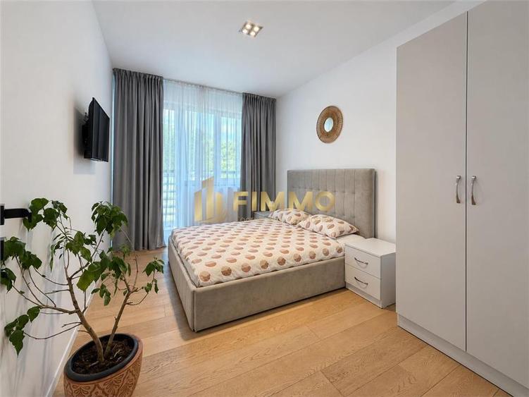 Apartament cu 3 camere semidecomandat, mobilat în Central
