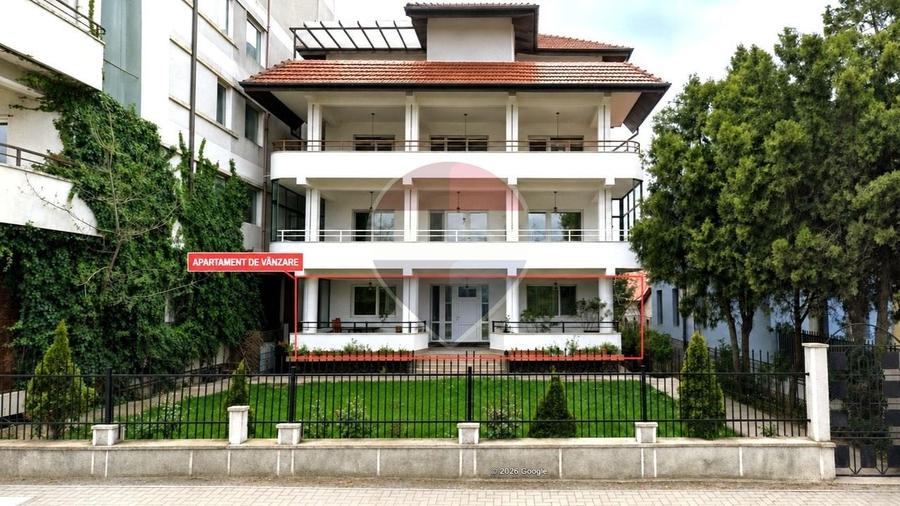 Apartament cu 3 camere, mobilat în Est