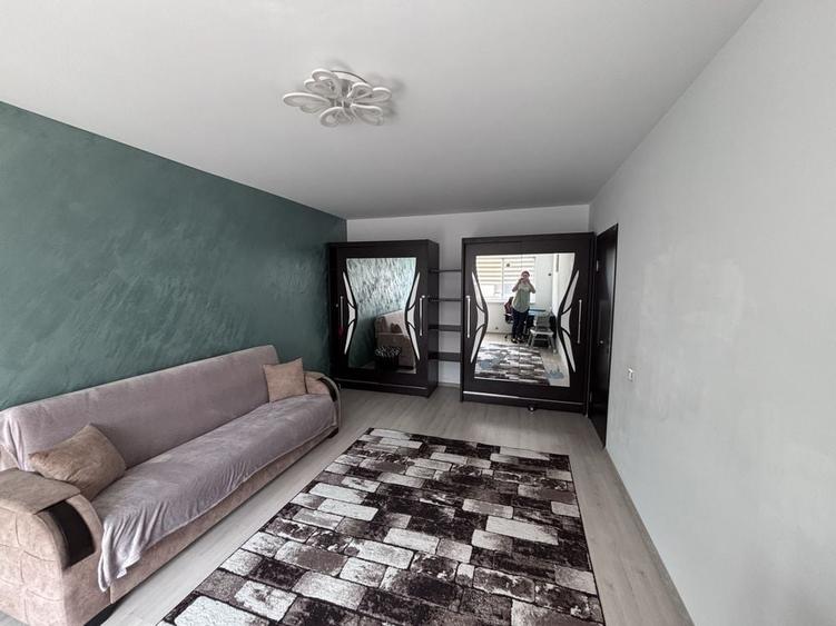 Apartament cu 2 camere decomandat în Sânpetru