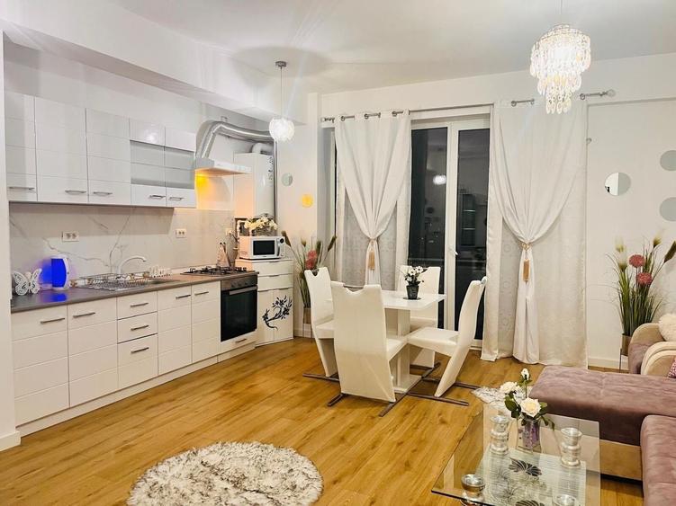 Apartament cu 2 camere decomandat, mobilat în Girocului