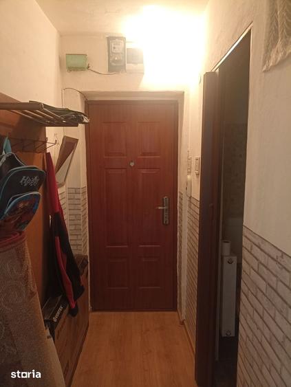 Apartament cu 2 camere în Simeria