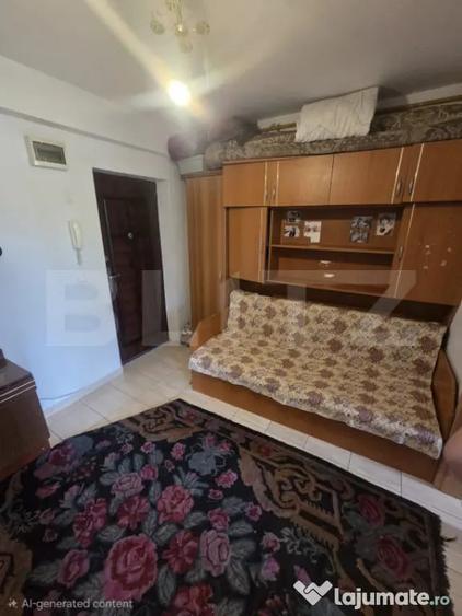 Garsonieră decomandată în Central