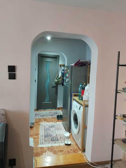 Apartament cu 2 camere decomandat în Obor