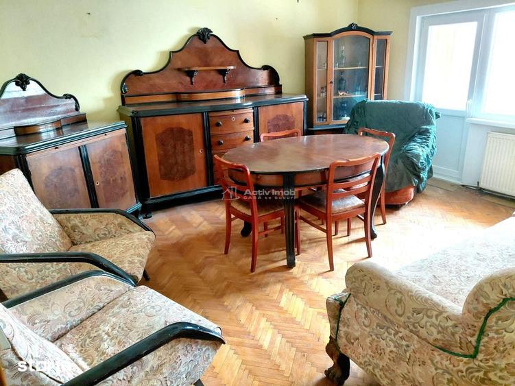 Apartament cu 3 camere decomandat în Traian