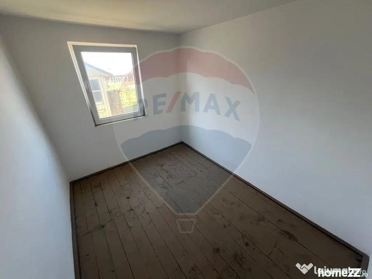 Casă cu 3 camere cu Teren 7000 Mp în Movilița