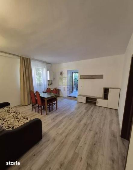 Apartament cu 3 camere decomandat în Bartolomeu