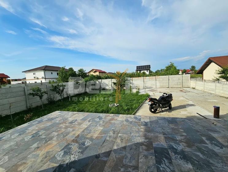 Casă individuală cu 4 camere cu Canalizare în Cornetu