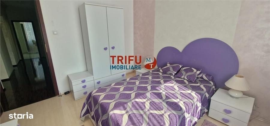 Apartament cu 4 camere decomandat în Cetate