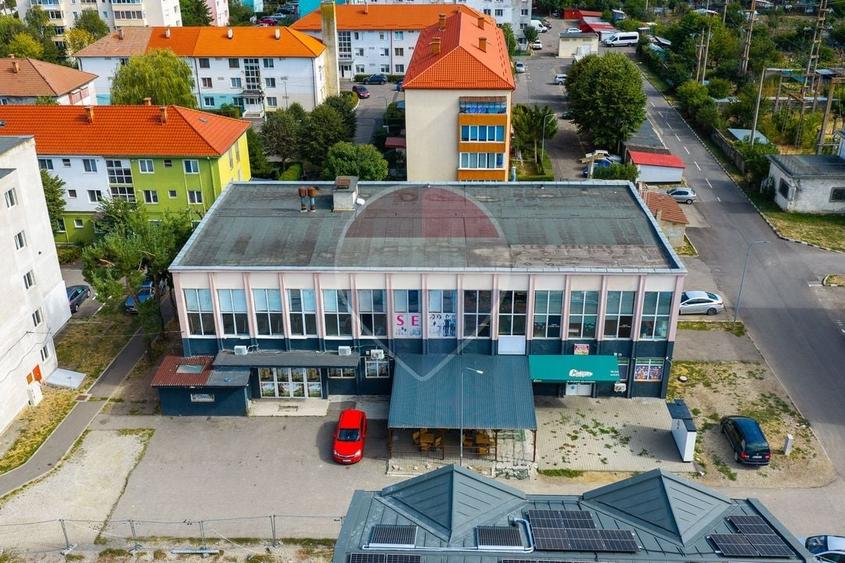Spațiu comercial, de 1,000 mp, în Sud-Est