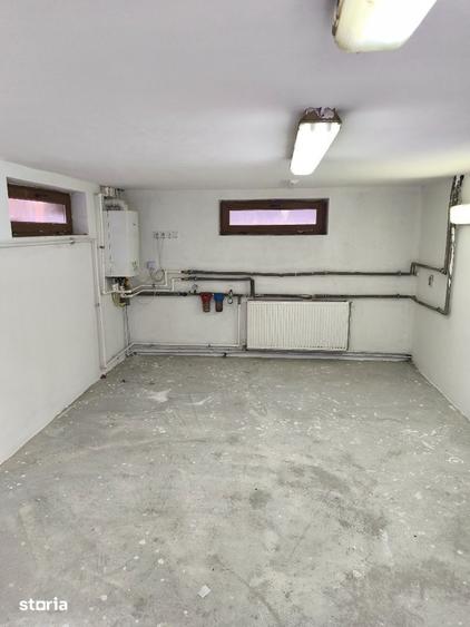 Casă cu 5 camere cu Teren 145 Mp în Vlădesti