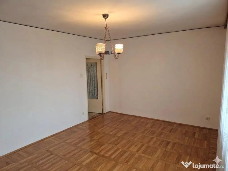 Apartament cu 2 camere decomandat în Ultracentral