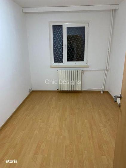 vand apartament 3 camere in zona Ciresica Tomis Nord
