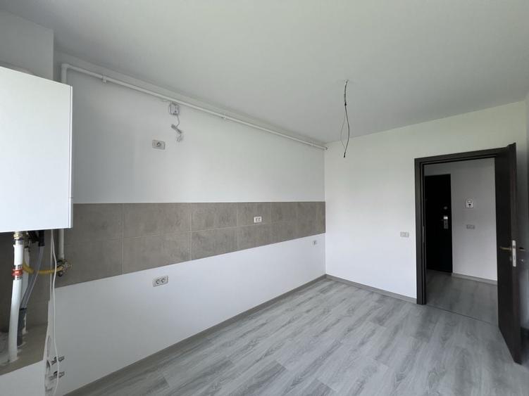 Proprietar vand garsoniera decomandata 40 mp util si parcare - 5