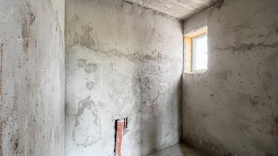 Casă cu 6 camere cu Teren 360 Mp în Balotești