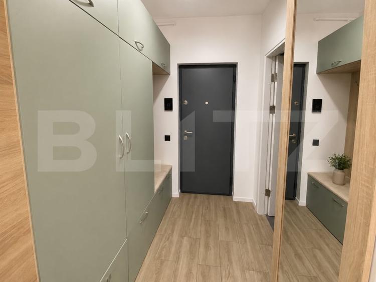 Apartament cu 3 camere semidecomandat, mobilat în Baciu