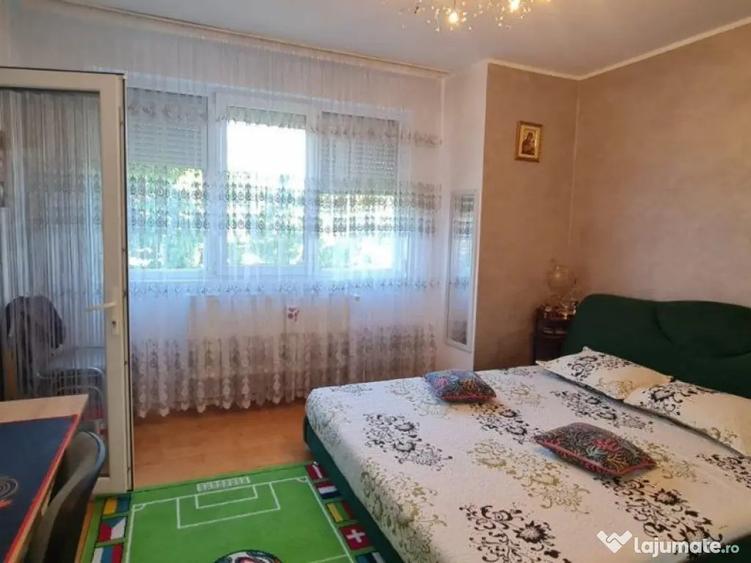 Casă cu 4 camere cu Canalizare în Siderurgiștilor
