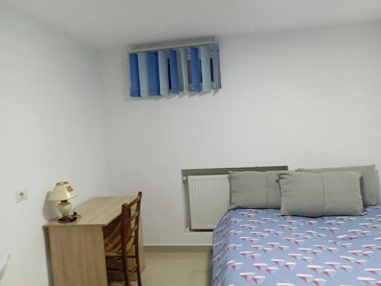 Apartament cu 3 camere decomandat în Ferentari