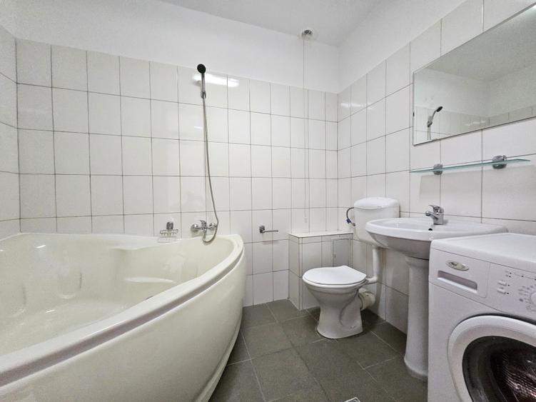 Apartament cu 4 camere decomandat în Giulești