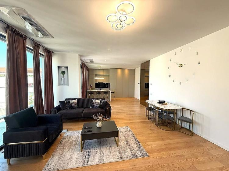 Apartament cu 4 camere, mobilat în Herăstrău