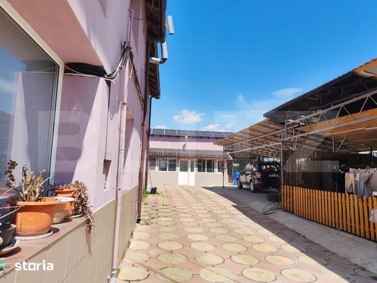 Casă cu 10 camere cu Teren 2714 Mp în Glod