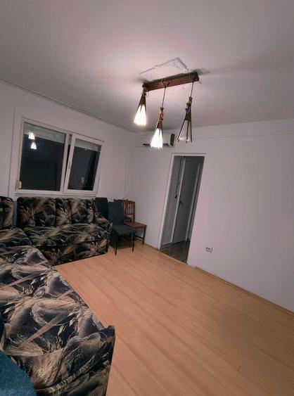 Apartament cu 3 camere semidecomandat în Mănăștur