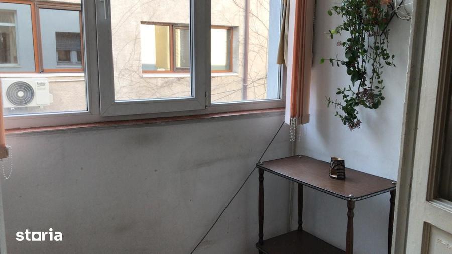 Apartament cu 5 camere în Sud