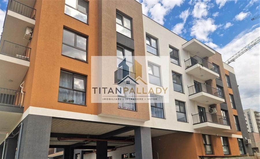 Garsonieră decomandată în Titan