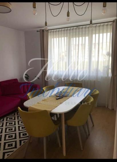 Apartament cu 3 camere semidecomandat, mobilat în Florești
