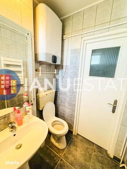 Apartament cu 3 camere decomandat în Titan
