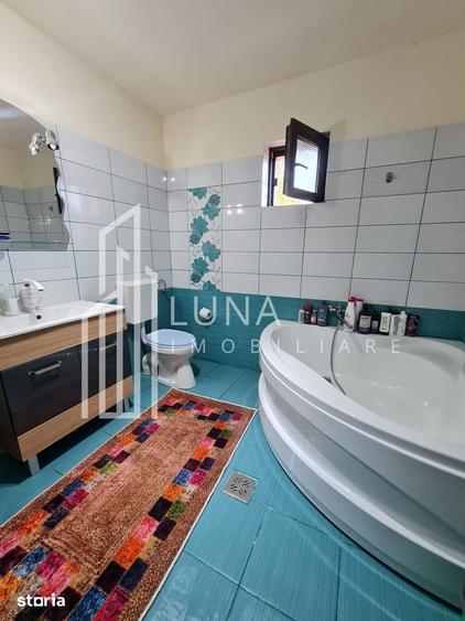 Casă cu 4 camere cu Teren 688 Mp în Unirii