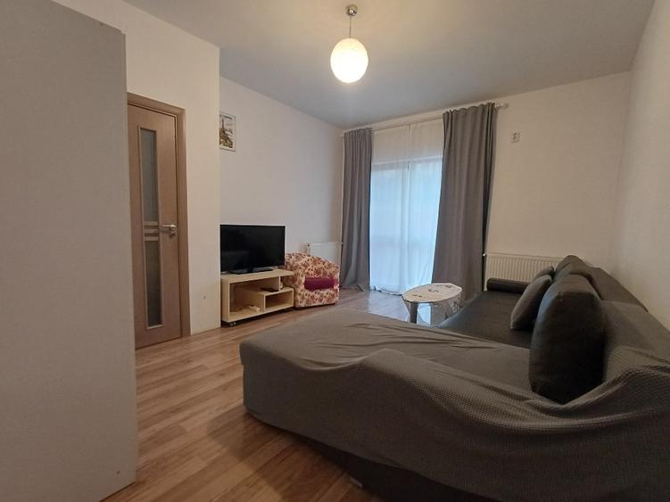 Apartament cu 2 camere decomandat, mobilat în Central