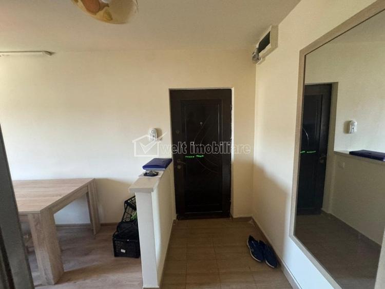 Apartament cu 4 camere semidecomandat în Mănăștur
