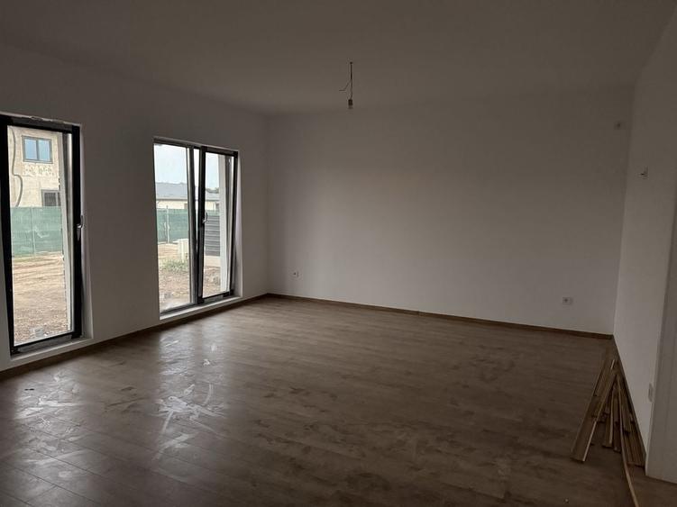 Casa de vanzare - 3