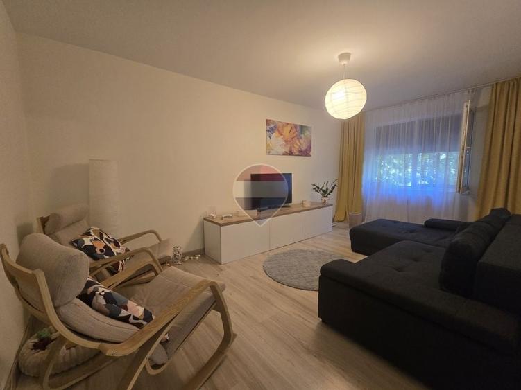 Apartament cu 3 camere decomandat, mobilat în Crângași — fotografia 2