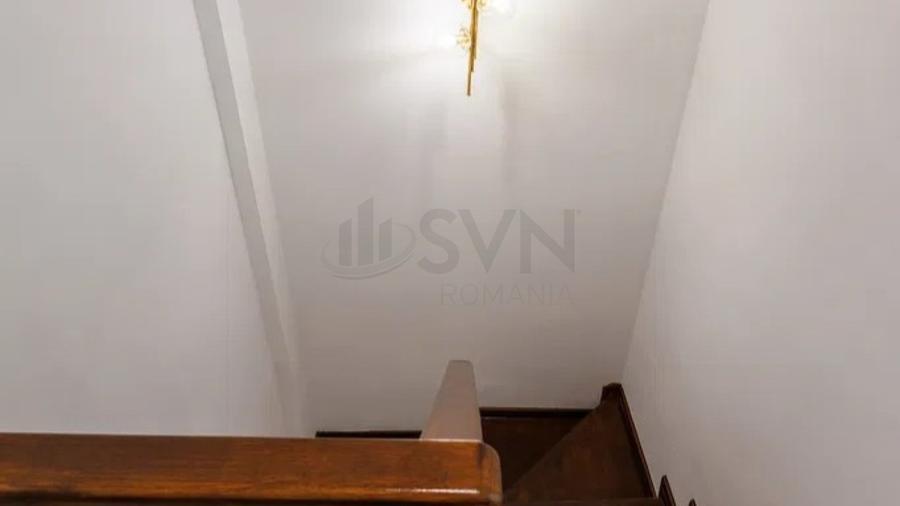 Apartament cu 3 camere decomandat în Primăverii