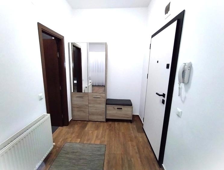 Garsonieră decomandată în Central