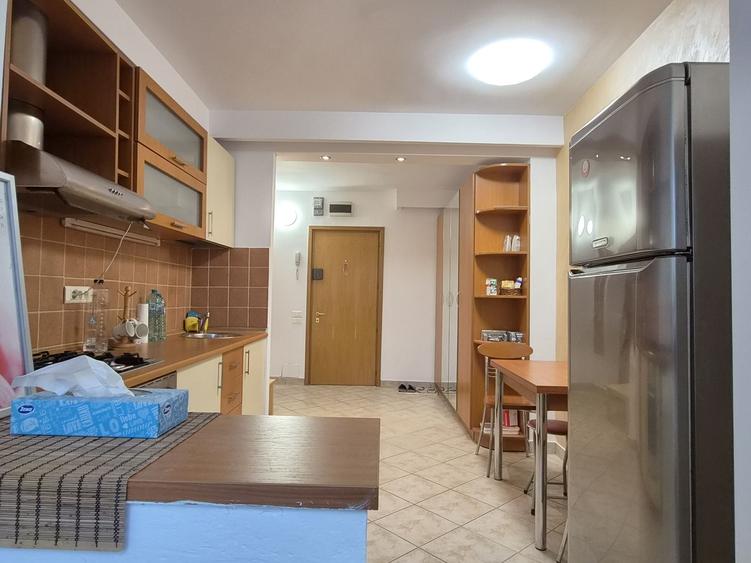 Apartament cu 2 camere semidecomandat în Iancului