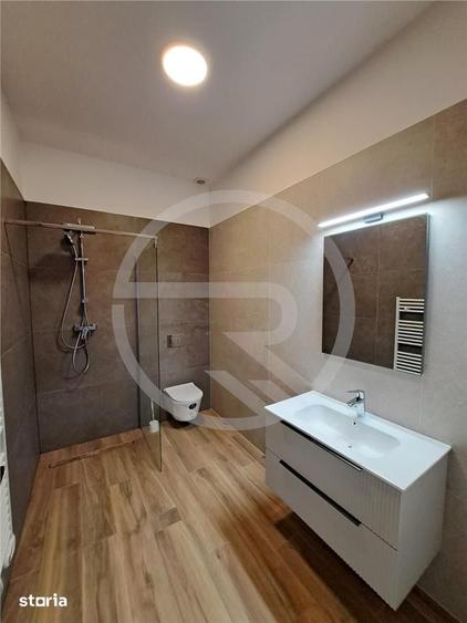 Casă cu 5 camere cu Teren 250 Mp în Iris