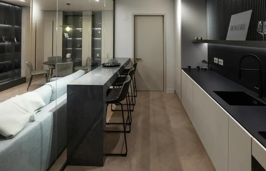 Apartament cu 2 camere decomandat în Aviației — fotografia 3