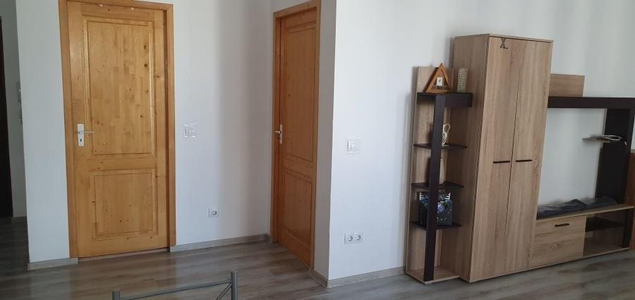 Apartament cu 2 camere decomandat în Lazaret