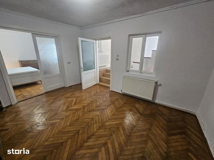 Casă cu 5 camere cu Teren 250 Mp în Gheorgheni