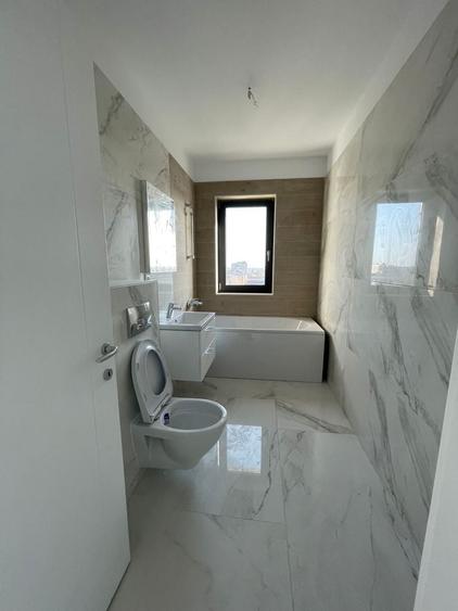 Apartament cu 2 camere decomandat în Vest