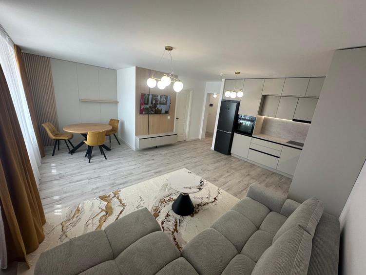 Apartament cu 2 camere semidecomandat în Frumoasa