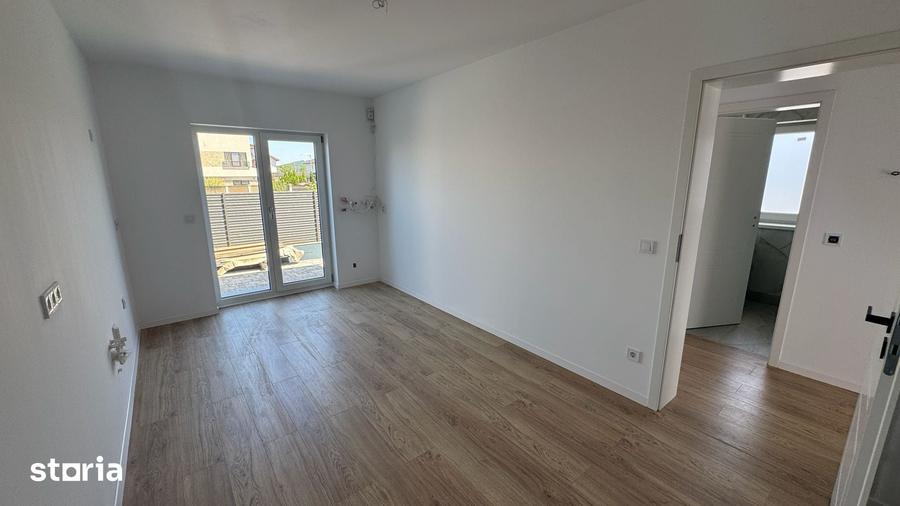Casă cu 4 camere cu Teren 220 Mp în Șelimbăr