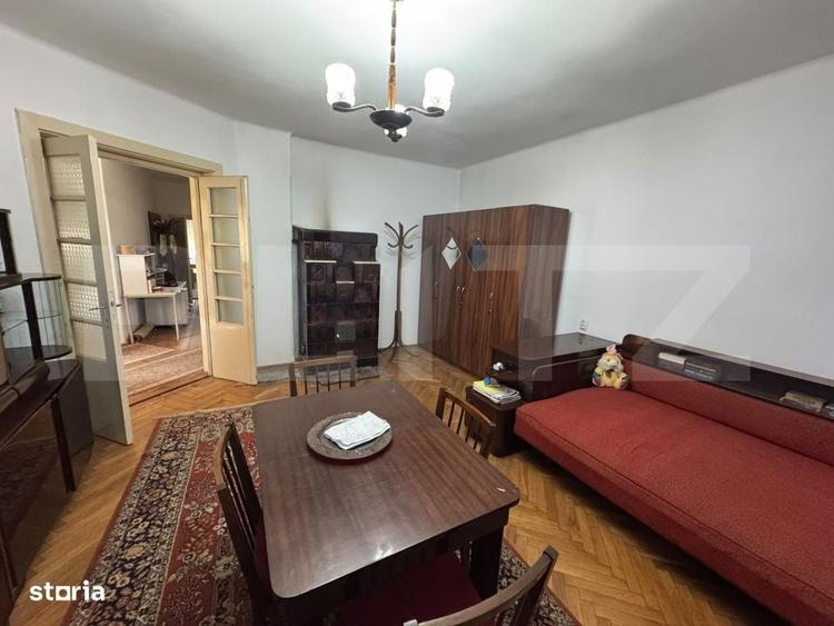 Casă cu 4 camere în Vinerea