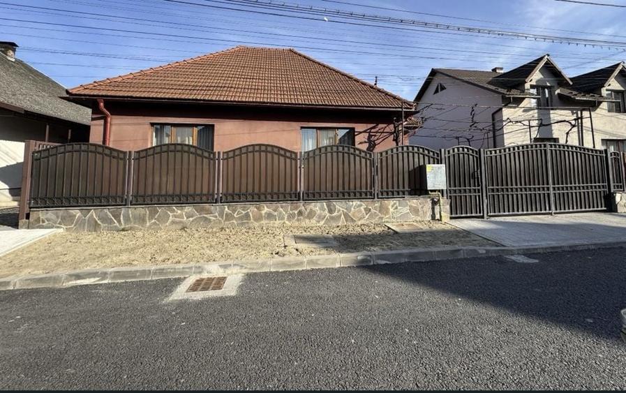 Casă cu 3 camere în Central