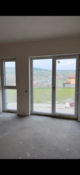 Casă cu 4 camere în Chinteni