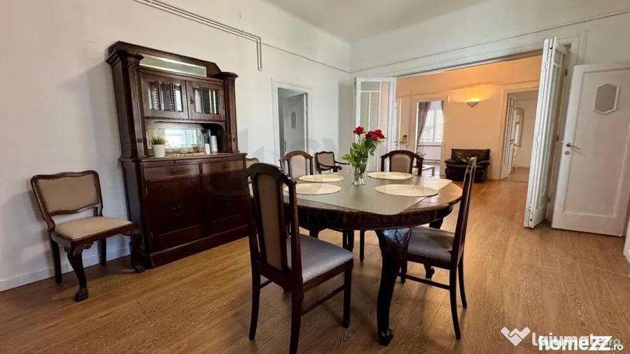 Apartament cu 5 camere decomandat în Ultracentral