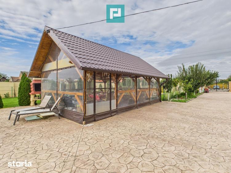Casă cu 4 camere cu Teren 2880 Mp în Vinga